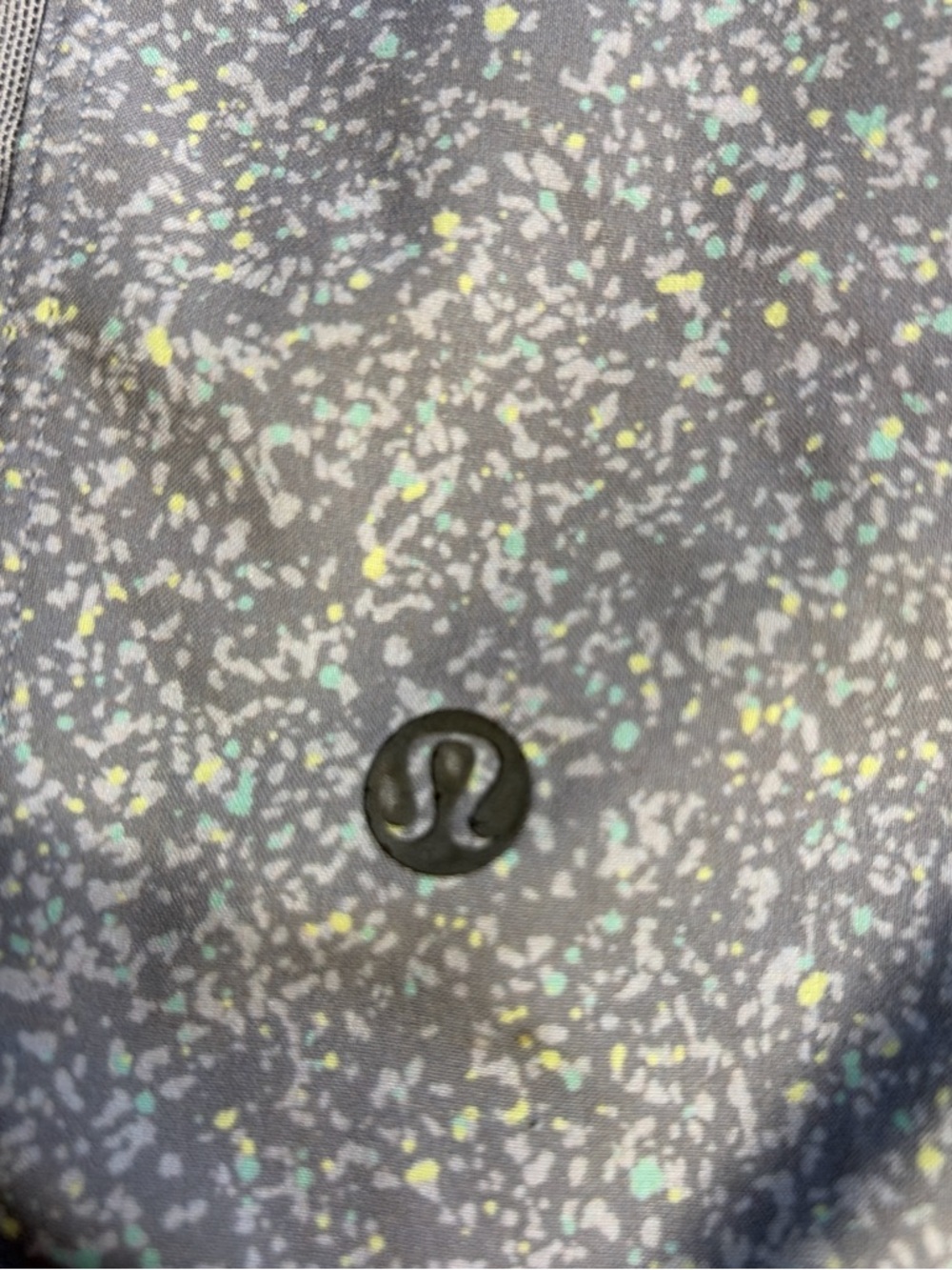 lululemon athletica Men’s Pacebreaker Gray Speckled Athletic Shorts - Picture 3 of 3